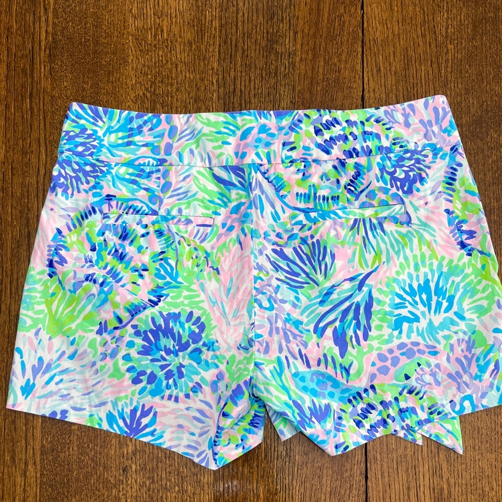 New Lilly Pulitzer Shorts - Picture 6 of 10